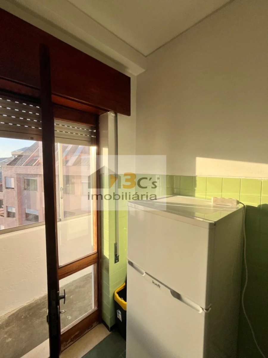 Apartamento T2 para Venda em Lordelo do Ouro e Massarelos Foto 14