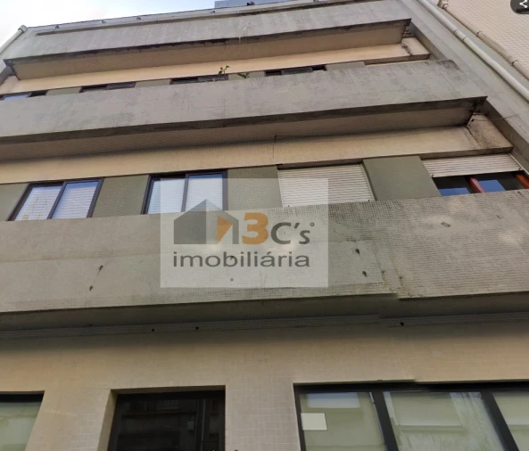 Apartamento T2 para Venda em Lordelo do Ouro e Massarelos Foto 2