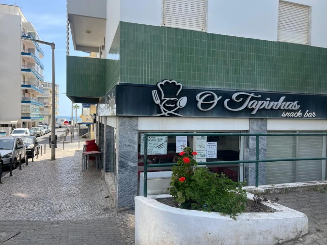 Negócio para Venda em Quarteira Foto 2