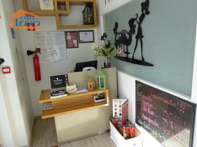 Loja para Venda em Vilar de Andorinho Foto 3