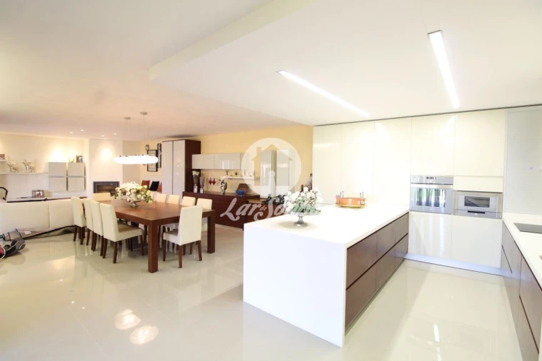 Quinta T3 para Venda em Seide Foto 6