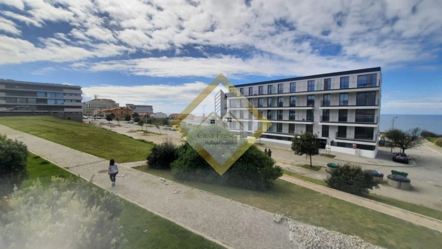 Apartamento T1 para Venda em Canidelo Foto 24