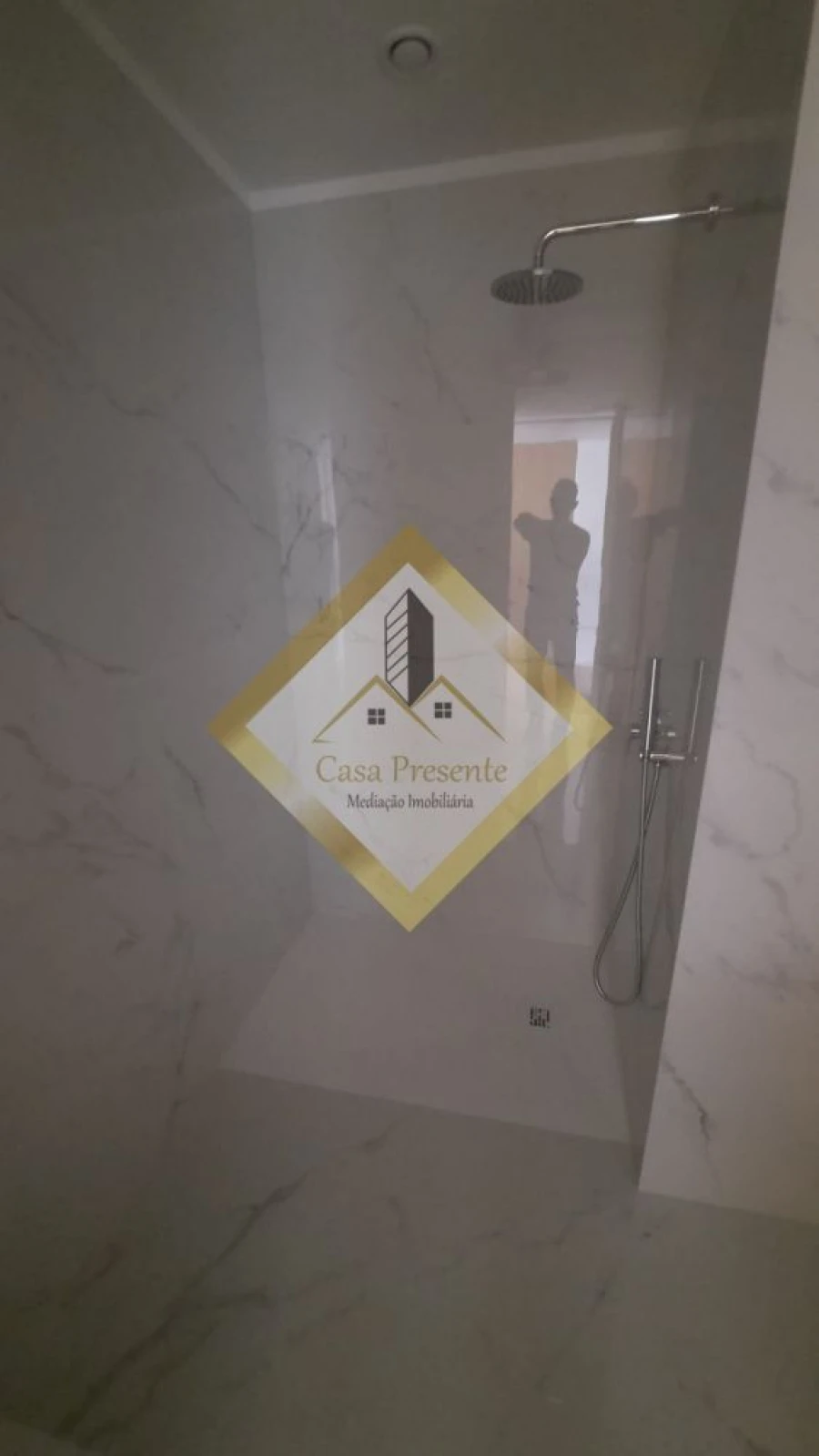 Apartamento T1 para Venda em Canidelo Foto 17