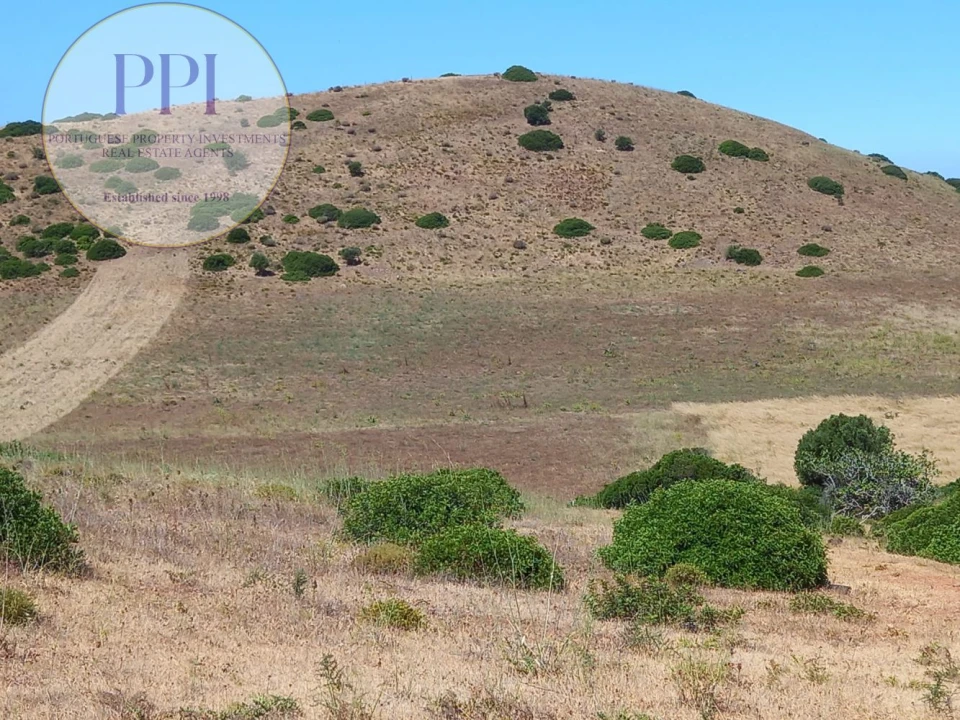Terreno para Venda em Budens Foto 9