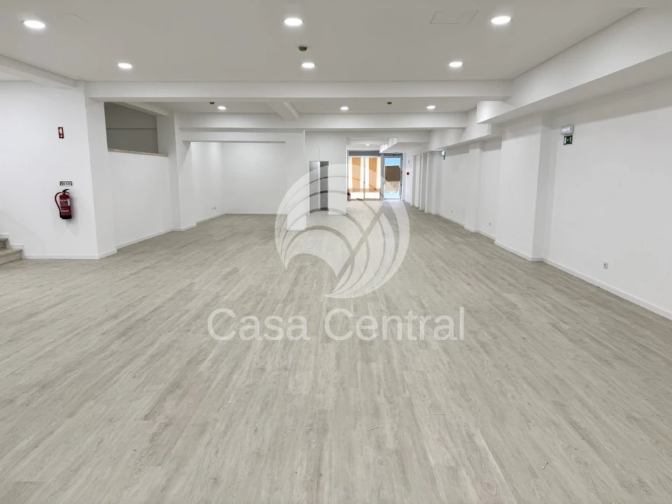 Loja para Venda em Arroios Foto 2