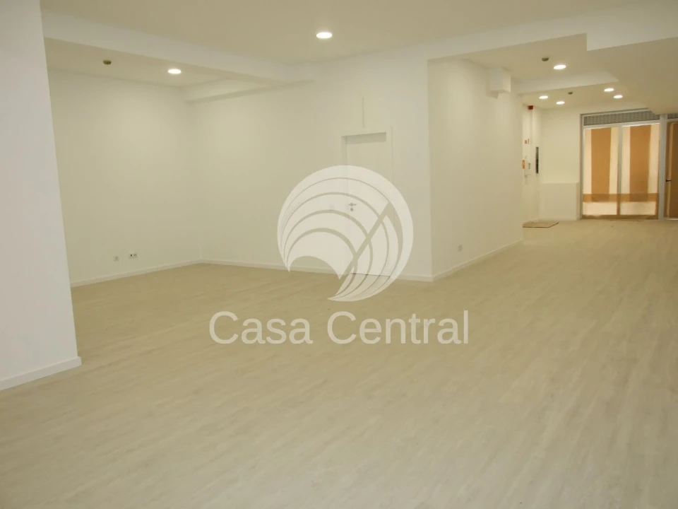 Loja para Venda em Arroios Foto 38