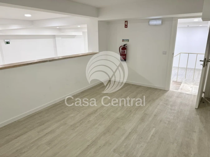 Loja para Venda em Arroios Foto 11