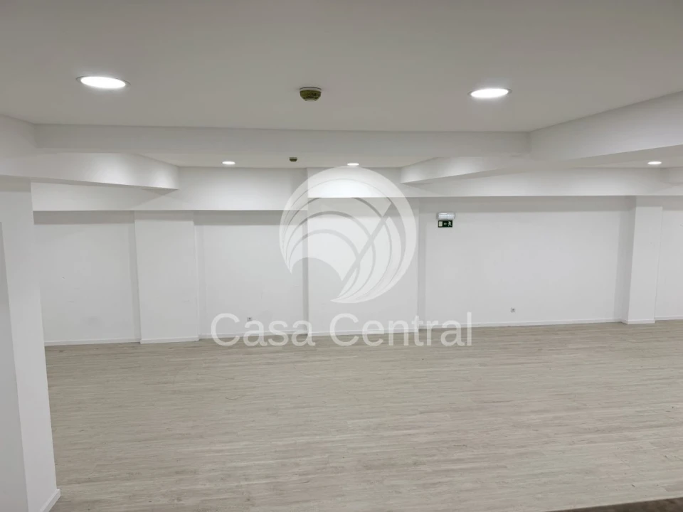 Loja para Venda em Arroios Foto 12