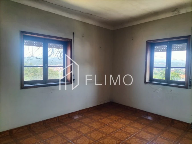 Moradia T3 para Venda em Vila de Cucujães Foto 9