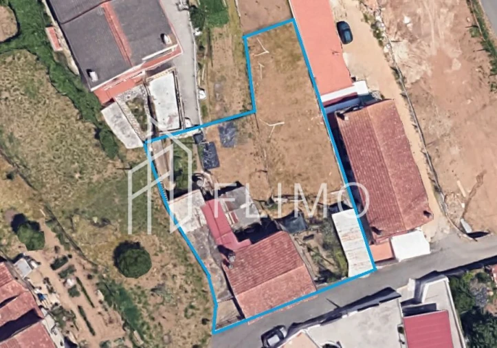 Moradia T3 para Venda em Vila de Cucujães Foto 2