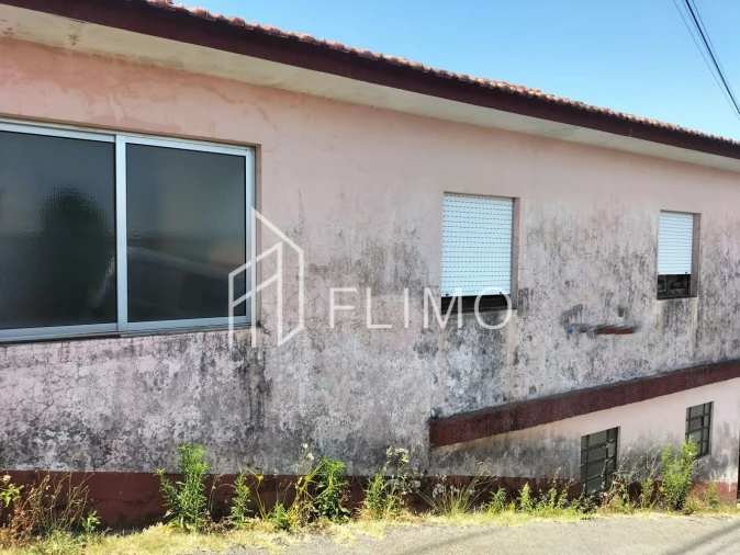 Moradia T3 para Venda em Vila de Cucujães Foto 4