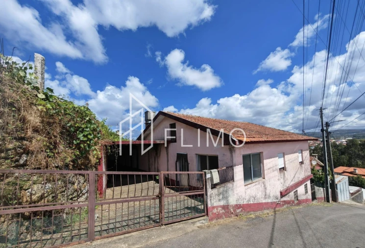 Moradia T3 para Venda em Vila de Cucujães Foto 54