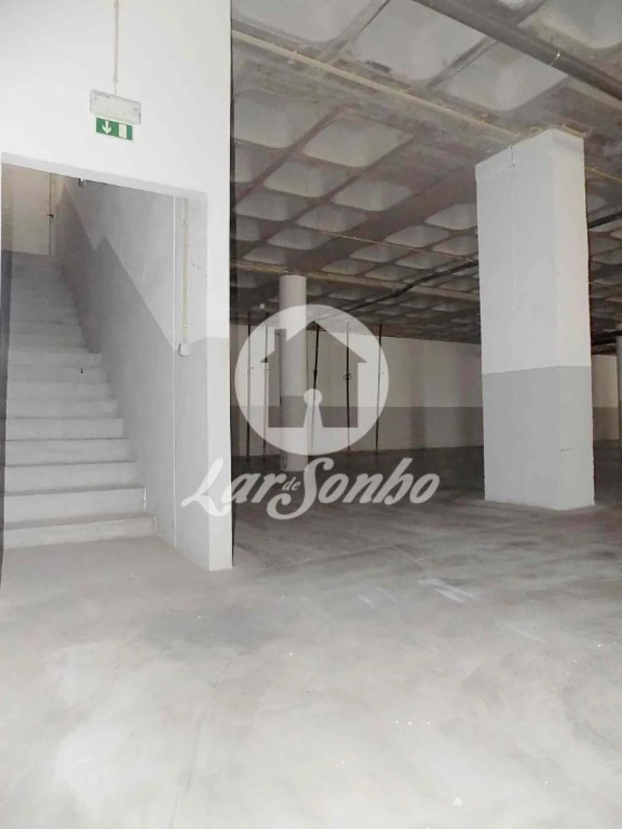 Armazém para Venda em Lousado Foto 11