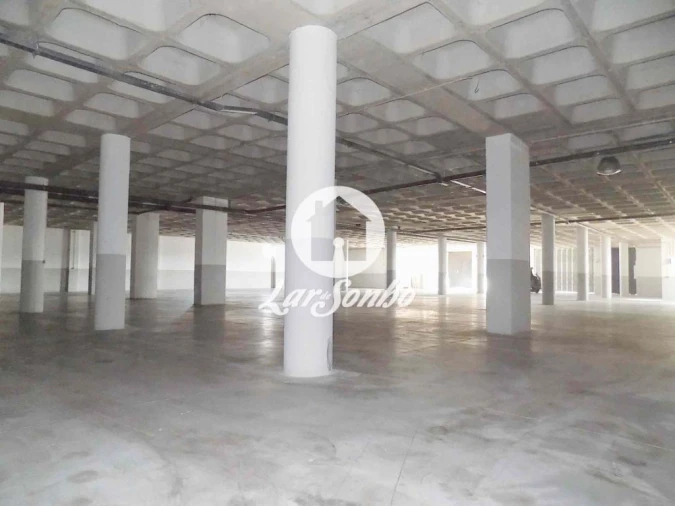 Armazém para Venda em Lousado Foto 3