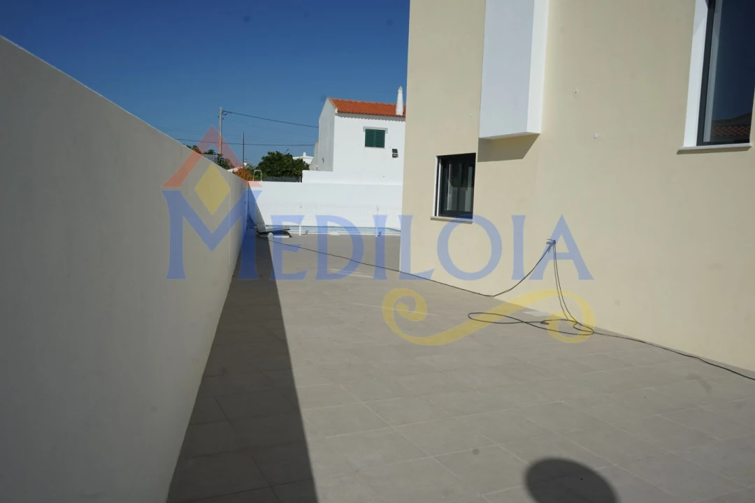 Moradia T3 para Venda em Vila Nova de Cacela Foto 9