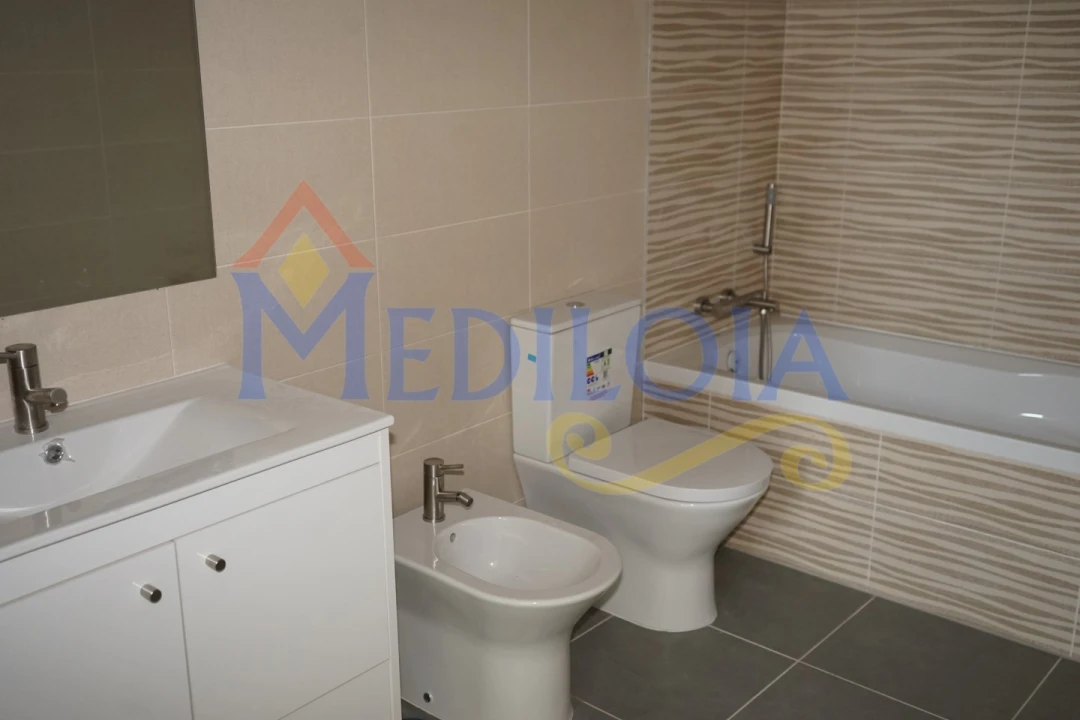 Moradia T3 para Venda em Vila Nova de Cacela Foto 18