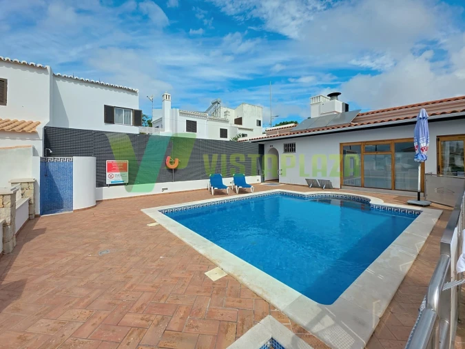 Negócio para Venda em Porches Foto 9