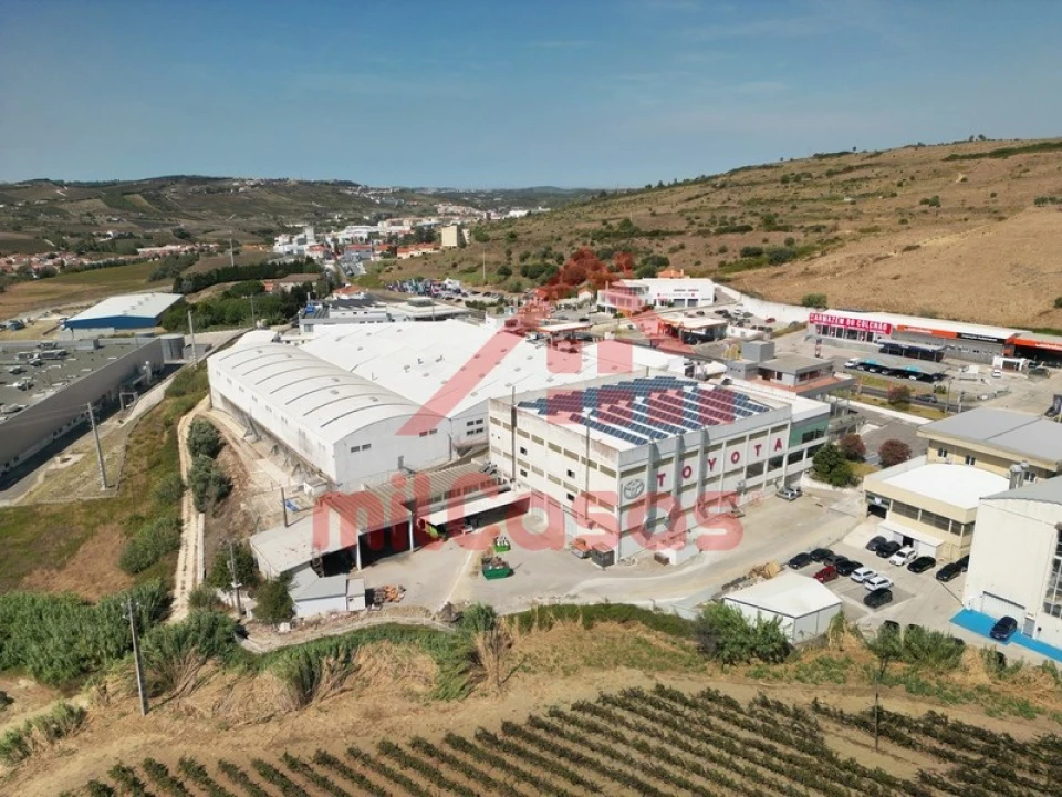 Armazém para Arrendamento em Santa Maria, São Pedro e Matacães Foto 3