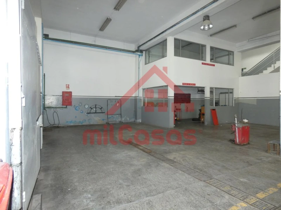 Armazém para Arrendamento em Santa Maria, São Pedro e Matacães Foto 17