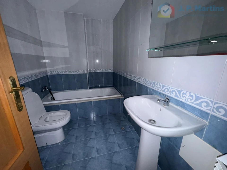 Apartamento T4 para Venda em Alhos Vedros Foto 16