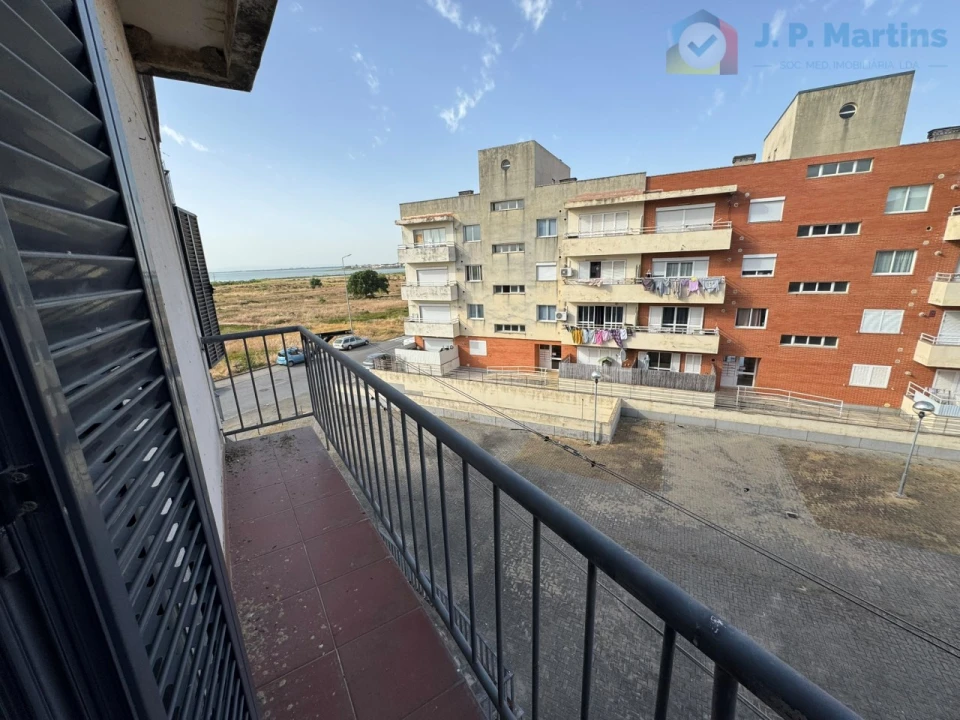 Apartamento T4 para Venda em Alhos Vedros Foto 12