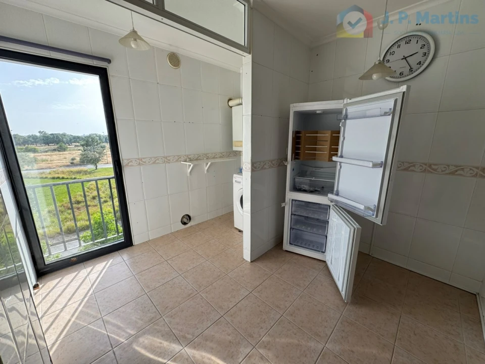 Apartamento T4 para Venda em Alhos Vedros Foto 6