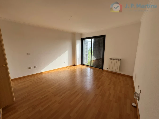 Apartamento T4 para Venda em Alhos Vedros Foto 14