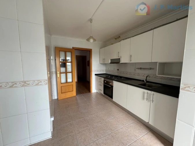Apartamento T4 para Venda em Alhos Vedros Foto 4