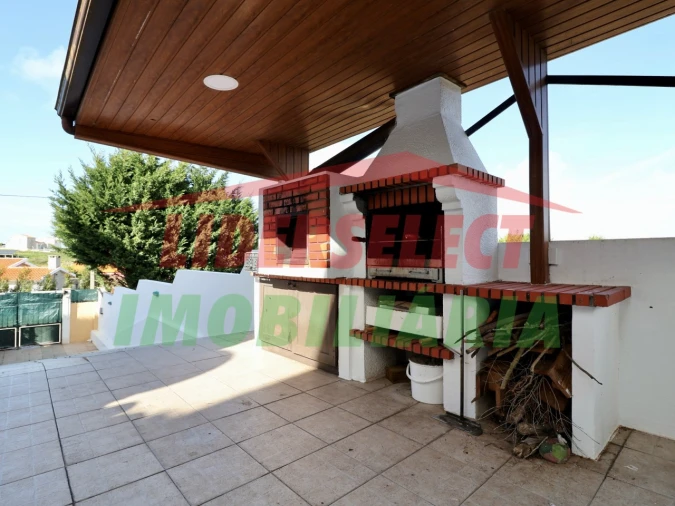 Moradia T3 para Venda em A dos Cunhados e Maceira Foto 22