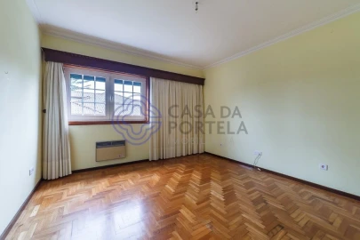 Moradia T5 para Venda em Santa Maria da Feira, Travanca, Sanfins e Espargo