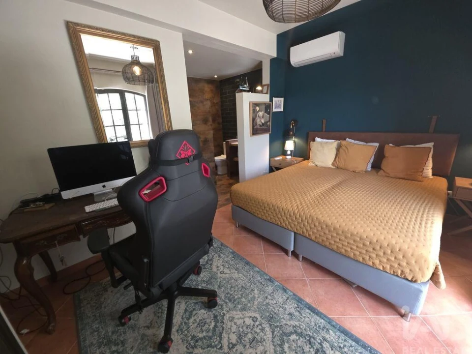 Moradia T5 para Venda em Alte Foto 18