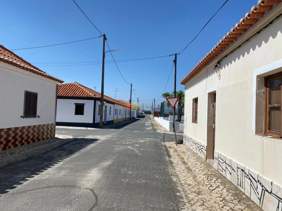 Moradia T3 para Venda em Torrão Foto 2