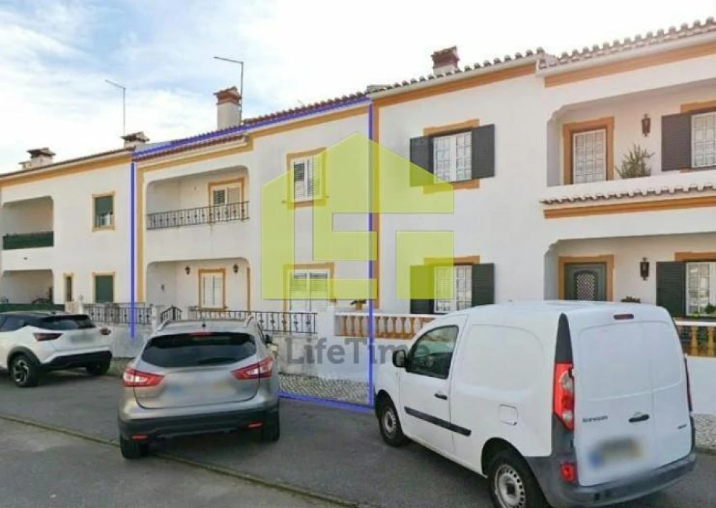 Moradia T4 para Venda em Monforte Foto 1