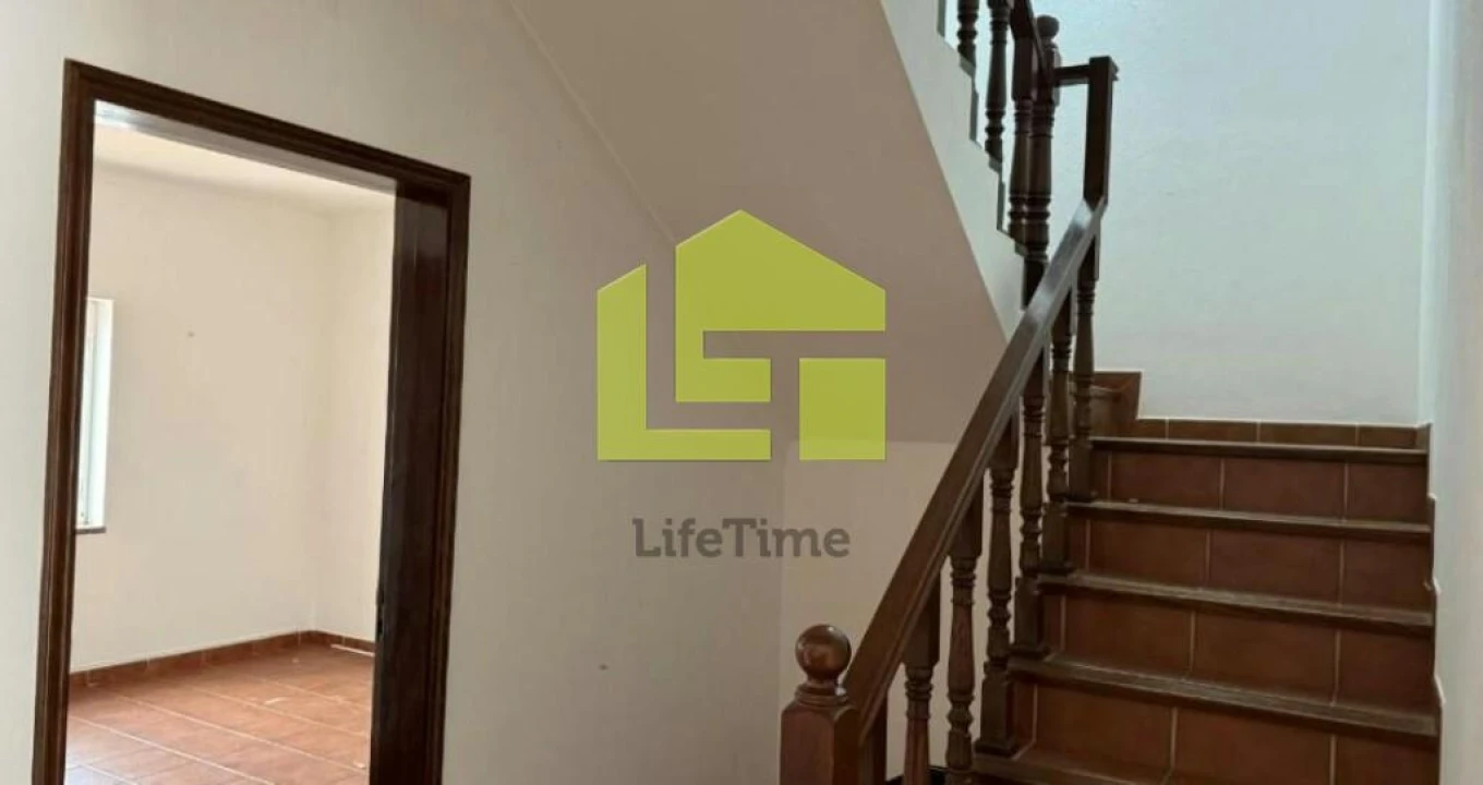 Moradia T4 para Venda em Monforte Foto 16