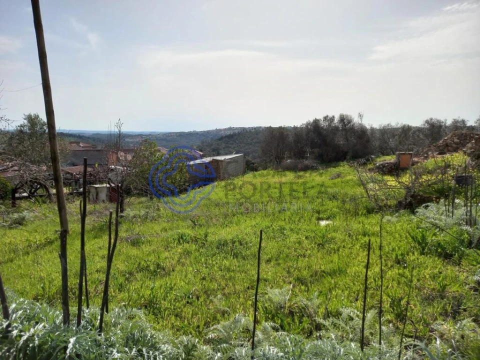 Terreno para Venda em Além da Ribeira e Pedreira Foto 2