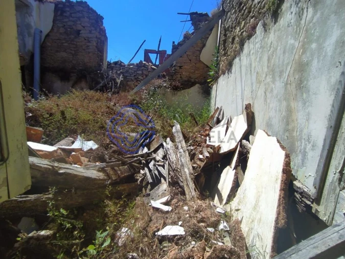 Moradia T3 para Venda em Além da Ribeira e Pedreira Foto 5