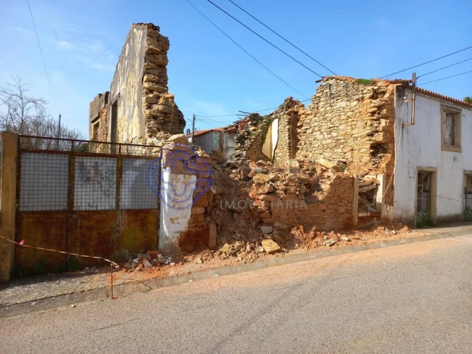 Terreno para Venda em Além da Ribeira e Pedreira Foto 8