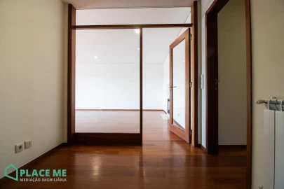 Apartamento T3 para Arrendamento em São Vitor (Braga)