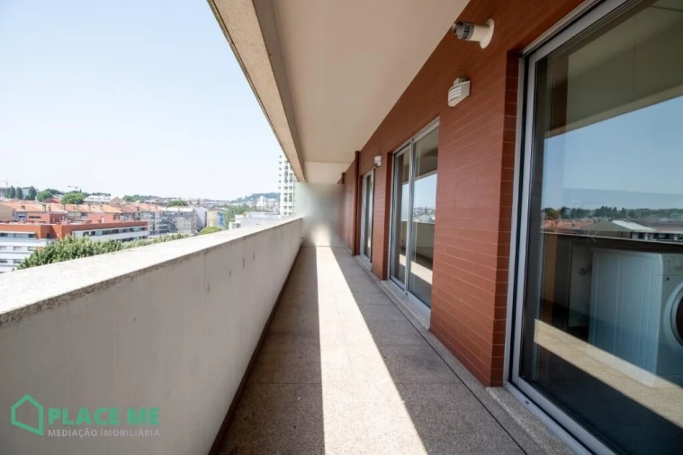 Apartamento T3 para Arrendamento em São Vitor (Braga) Foto 18