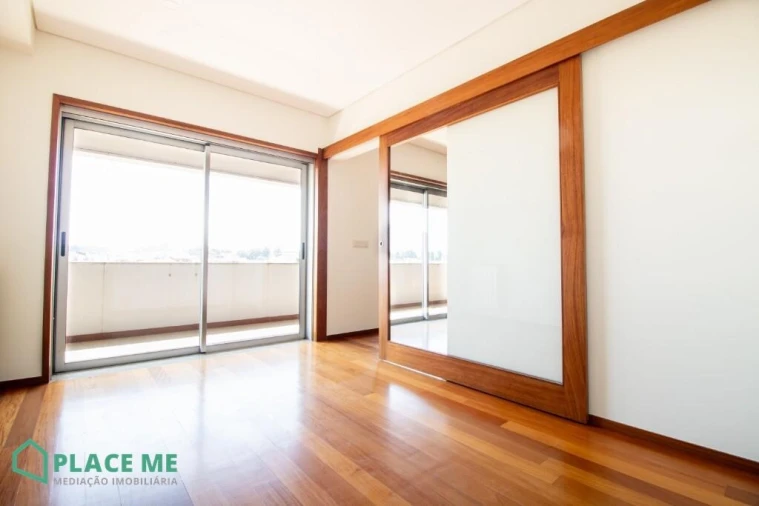 Apartamento T3 para Arrendamento em São Vitor (Braga) Foto 17