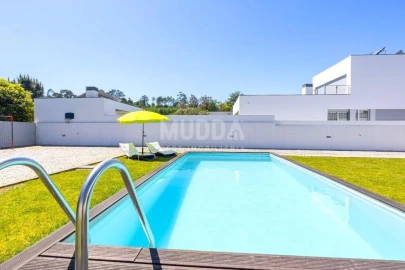 Moradia T3 para Venda em Eixo e Eirol