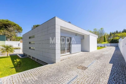 Moradia T3 para Venda em Eixo e Eirol