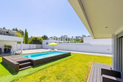 Moradia T3 para Venda em Eixo e Eirol