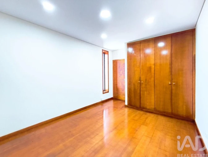 Moradia T4 para Venda em Santa Marta de Portuzelo Foto 15