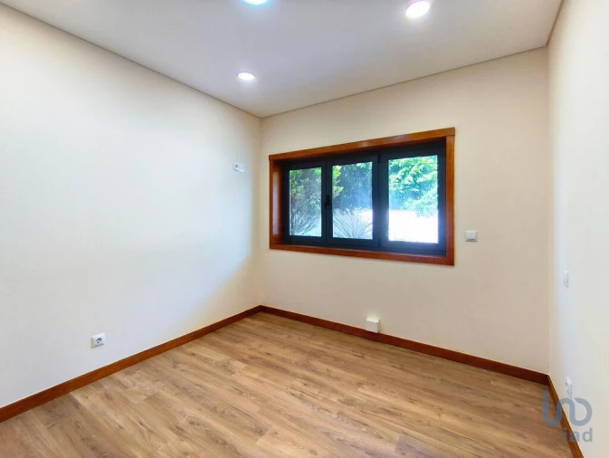 Moradia T4 para Venda em Santa Marta de Portuzelo Foto 12