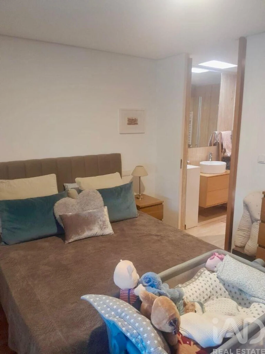 Apartamento T2 para Venda em Campanhã Foto 2