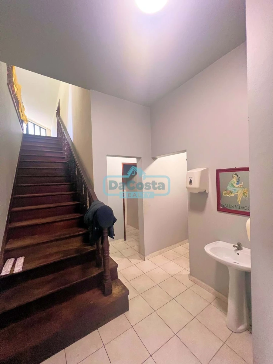 Negócio para Venda em Faial Foto 36