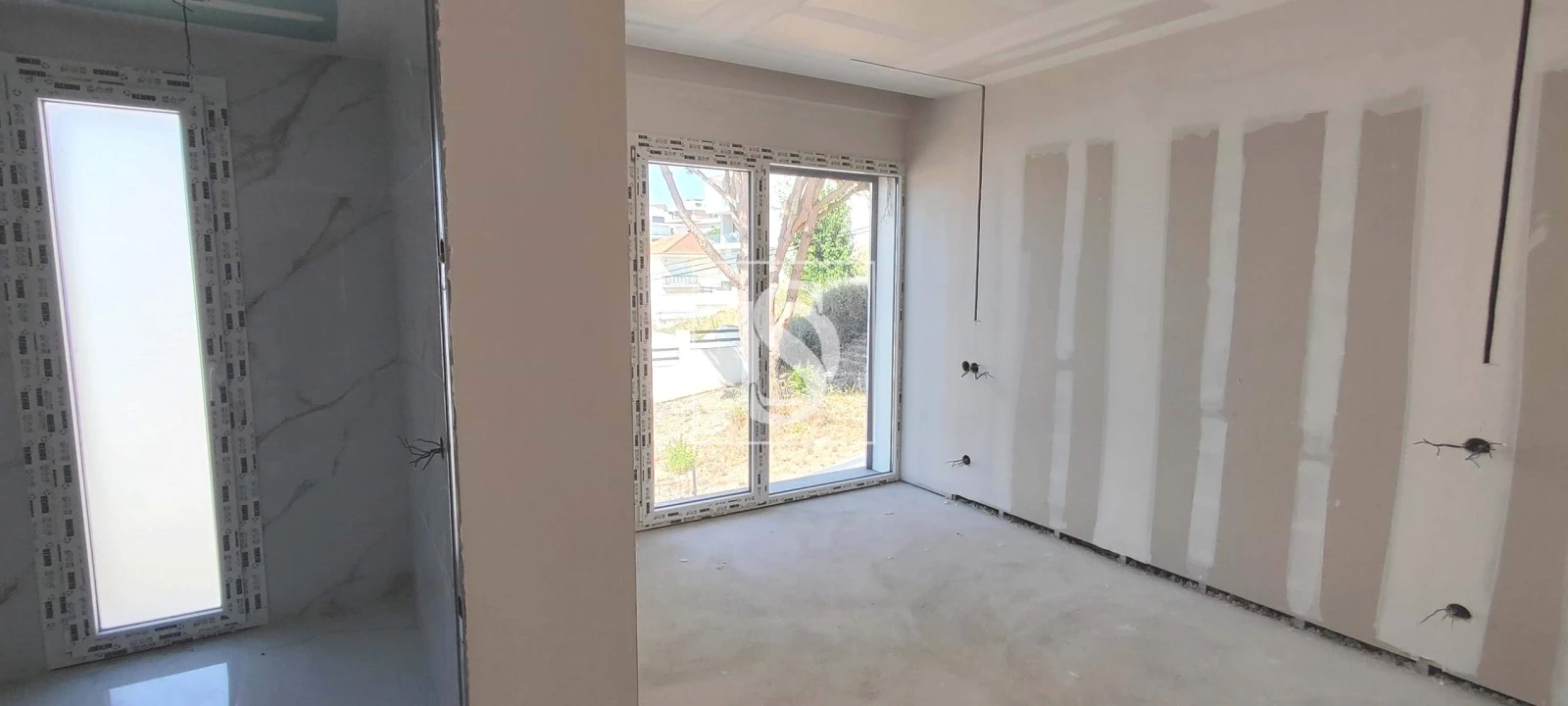 Moradia T5 para Venda em Pontinha e Famões Foto 29