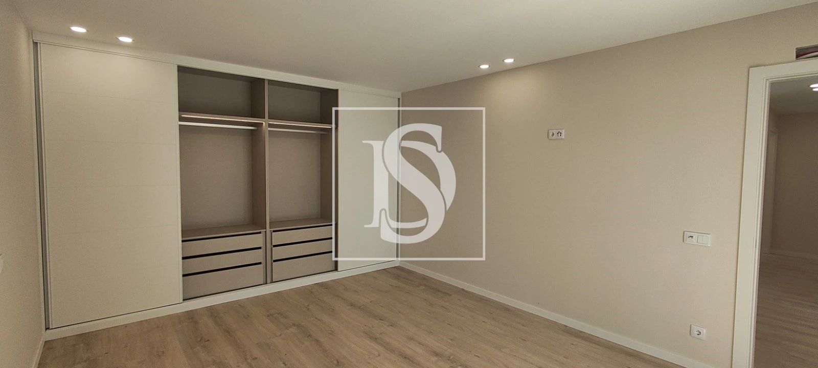 Moradia T5 para Venda em Ponte do Rol Foto 9