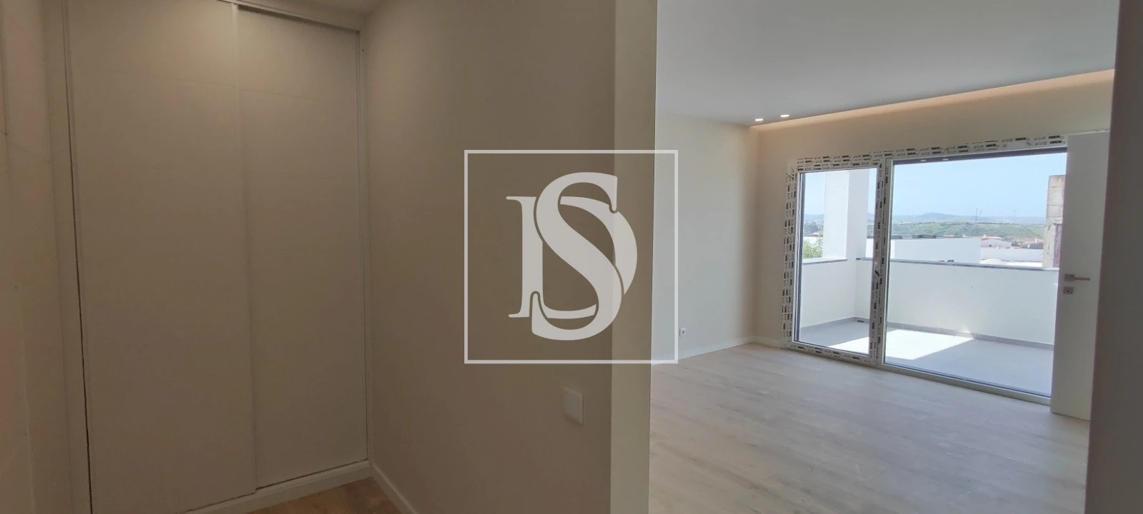 Moradia T5 para Venda em Ponte do Rol Foto 18